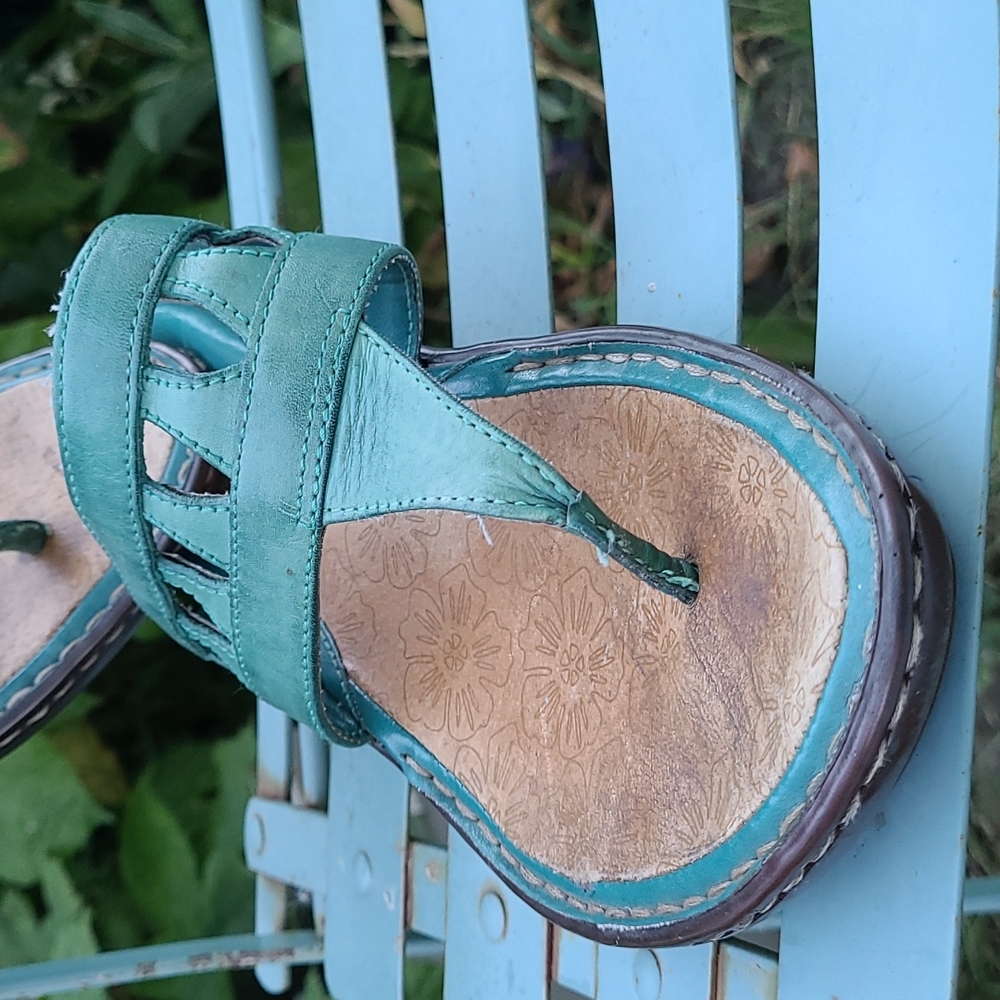HUSH PUPPY leather thong sandals 10